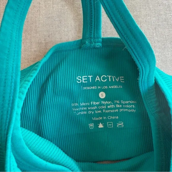 Set Active set (leggings and ribbed v-bra) size small - Picture 2 of 3